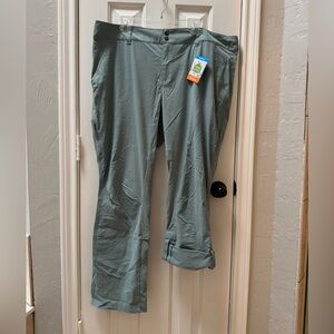 NWT Columbia 20W Women’s Saturday Trail Stretch Pants, Light Lichen